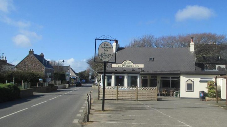 Farmers Inn in St Ouen